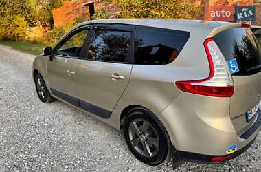 Минивэн Renault Grand Scenic 2009 в Каменец-Подольском