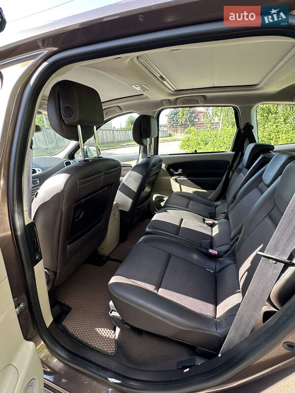 Минивэн Renault Grand Scenic 2009 в Ровно