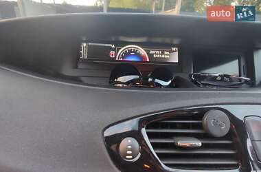 Минивэн Renault Grand Scenic 2013 в 