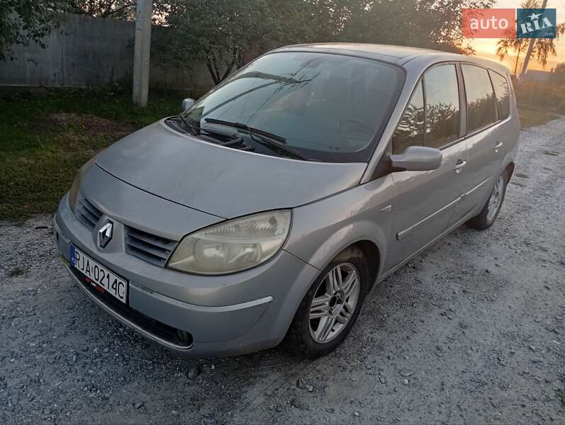 Renault Grand Scenic 2005