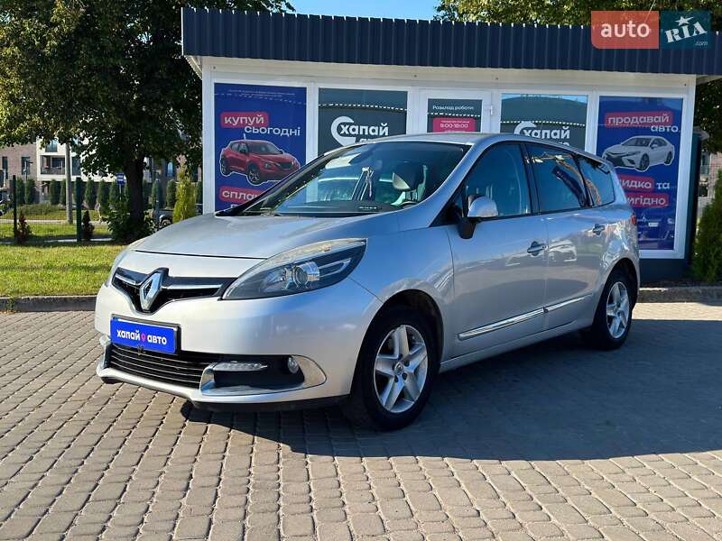 Минивэн Renault Grand Scenic 2015 в 