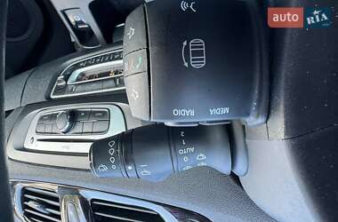 Минивэн Renault Grand Scenic 2015 в 