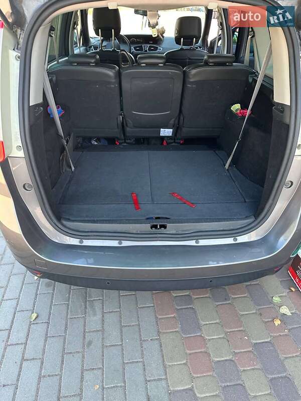 Минивэн Renault Grand Scenic 2016 в Коростене