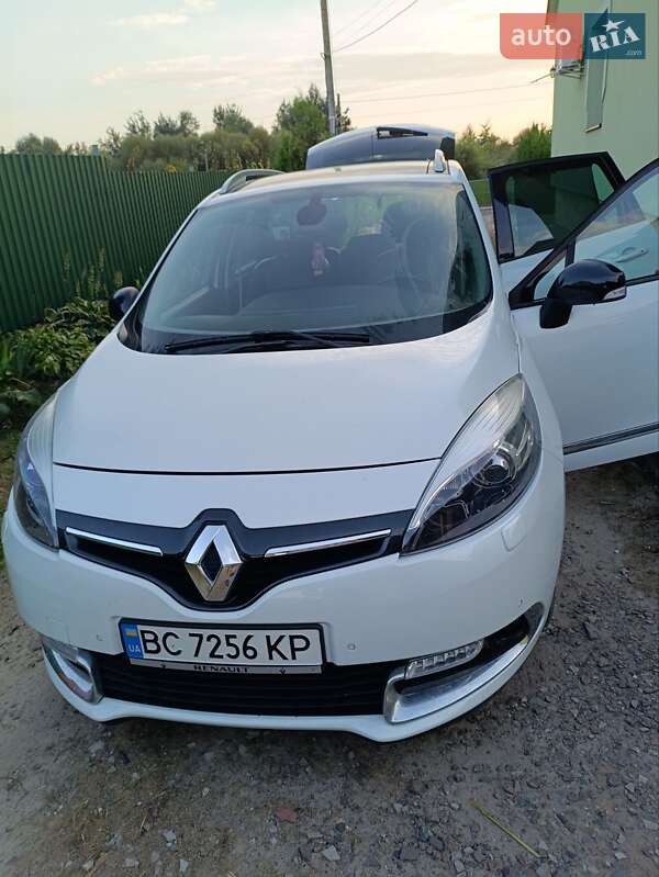 Мінівен Renault Grand Scenic 2015 в Пустомитах