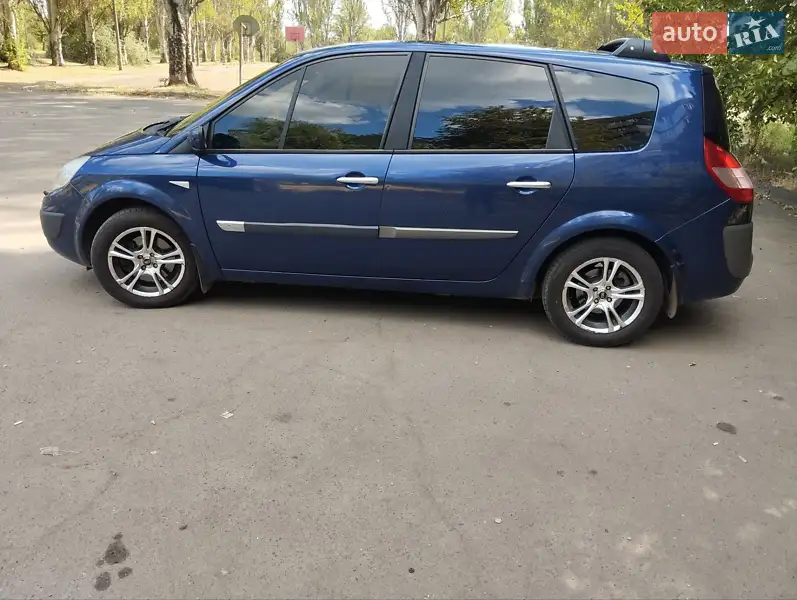 Renault Grand Scenic 2004