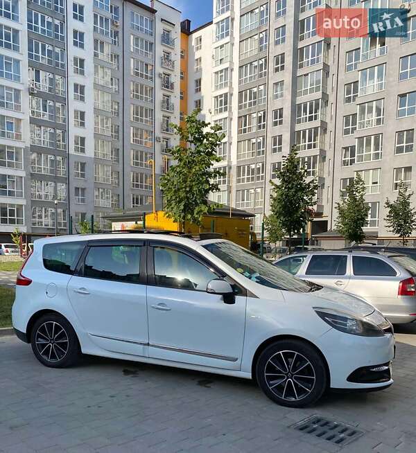 Renault Grand Scenic 2013