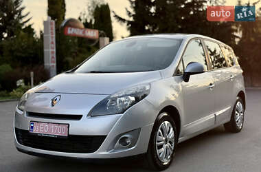 Минивэн Renault Grand Scenic 2012 в 