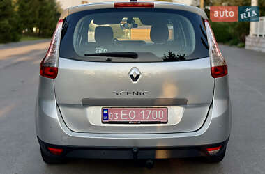 Минивэн Renault Grand Scenic 2012 в 