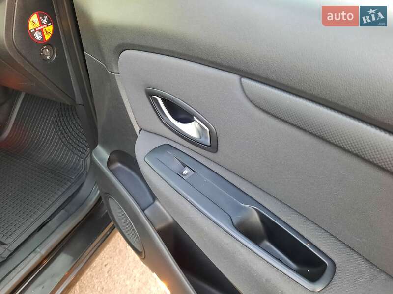 Мінівен Renault Grand Scenic 2011 в Полтаві