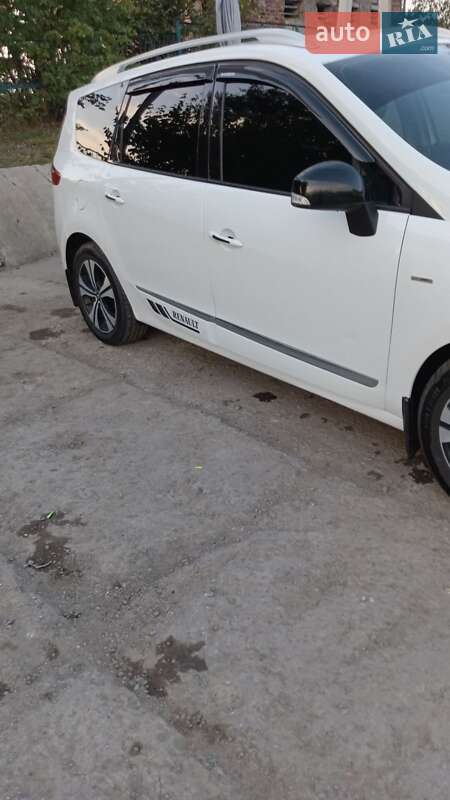 Минивэн Renault Grand Scenic 2013 в Каневе фото 3 Минивэн Renault Grand Scenic 2013 в Каневе
