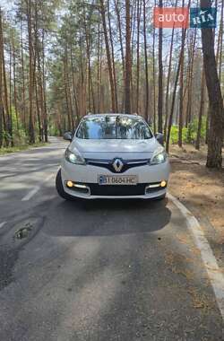 Минивэн Renault Grand Scenic 2013 в 
