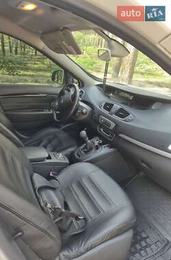 Минивэн Renault Grand Scenic 2013 в 