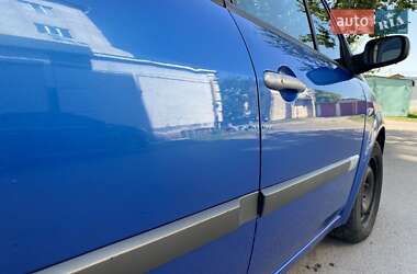 Минивэн Renault Grand Scenic 2005 в 