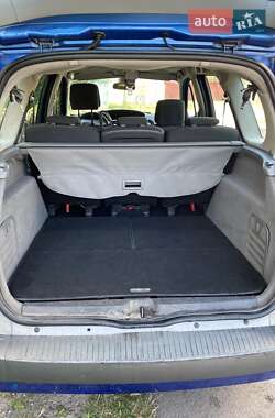 Минивэн Renault Grand Scenic 2005 в 