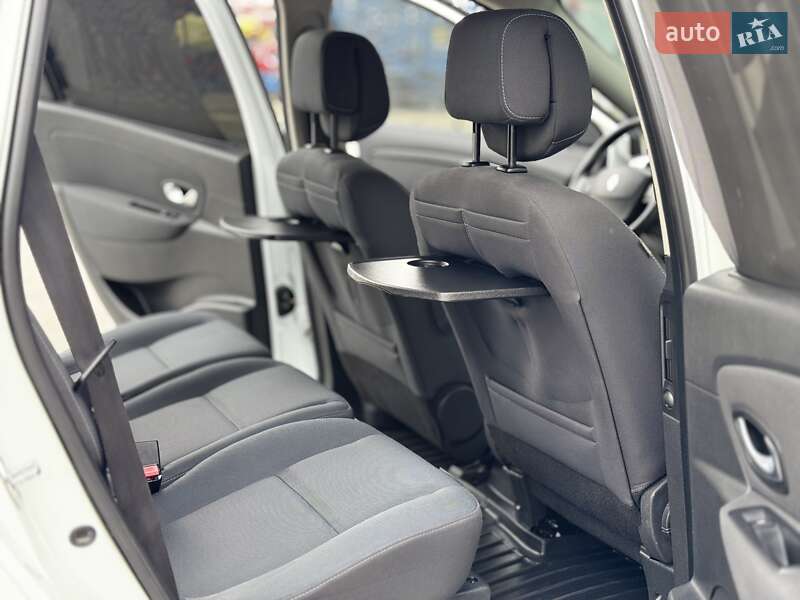 Мінівен Renault Grand Scenic 2009 в Тернополі