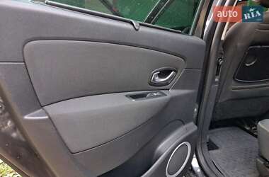 Минивэн Renault Grand Scenic 2010 в 