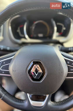 Минивэн Renault Grand Scenic 2017 в 