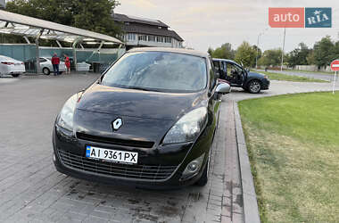 Минивэн Renault Grand Scenic 2010 в 