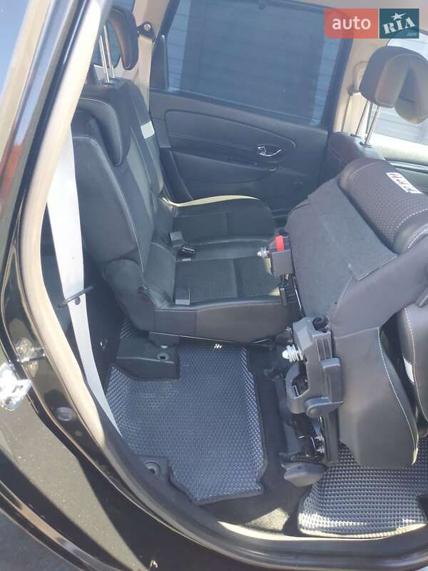 Минивэн Renault Grand Scenic 2013 в Киеве