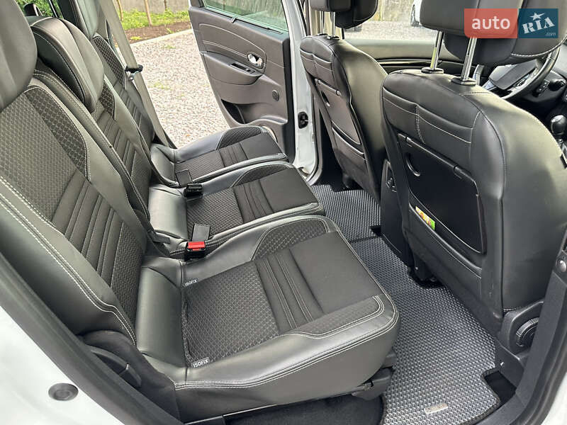 Минивэн Renault Grand Scenic 2014 в Радехове