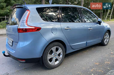 Минивэн Renault Grand Scenic 2010 в 