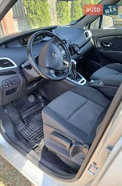 Минивэн Renault Grand Scenic 2013 в 