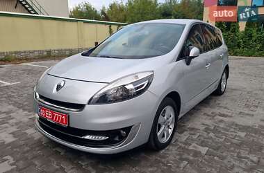 Минивэн Renault Grand Scenic 2012 в 