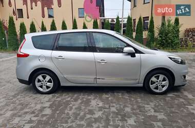 Минивэн Renault Grand Scenic 2012 в 