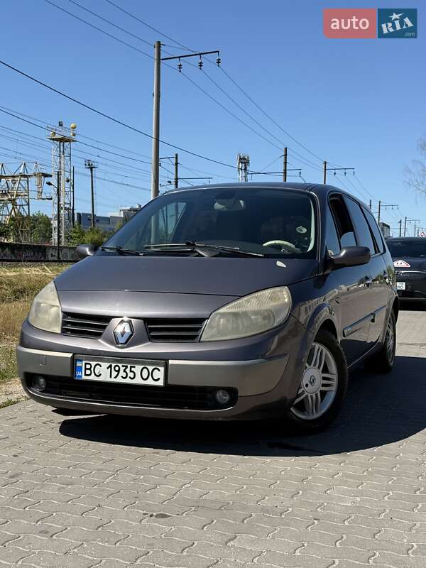 Минивэн Renault Grand Scenic 2004 в 