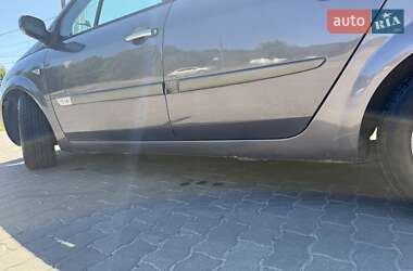 Минивэн Renault Grand Scenic 2004 в 