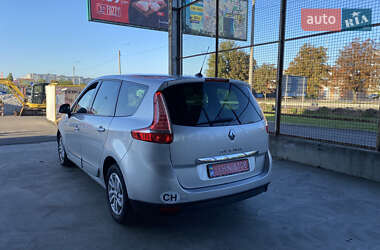Минивэн Renault Grand Scenic 2012 в 