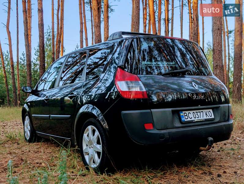 Минивэн Renault Grand Scenic 2005 в Русской Поляне