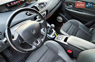Минивэн Renault Grand Scenic 2015 в 