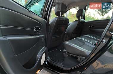 Минивэн Renault Grand Scenic 2015 в 