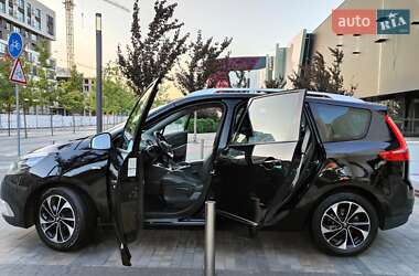 Минивэн Renault Grand Scenic 2015 в 