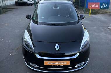 Минивэн Renault Grand Scenic 2012 в 