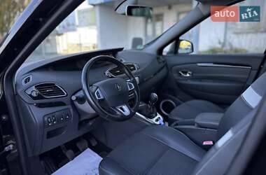 Минивэн Renault Grand Scenic 2012 в 