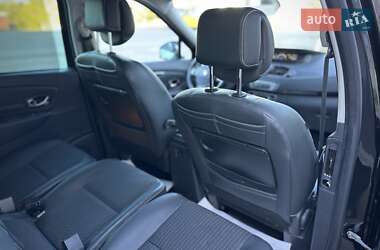 Минивэн Renault Grand Scenic 2012 в 