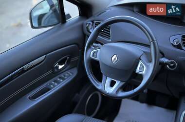 Минивэн Renault Grand Scenic 2012 в 