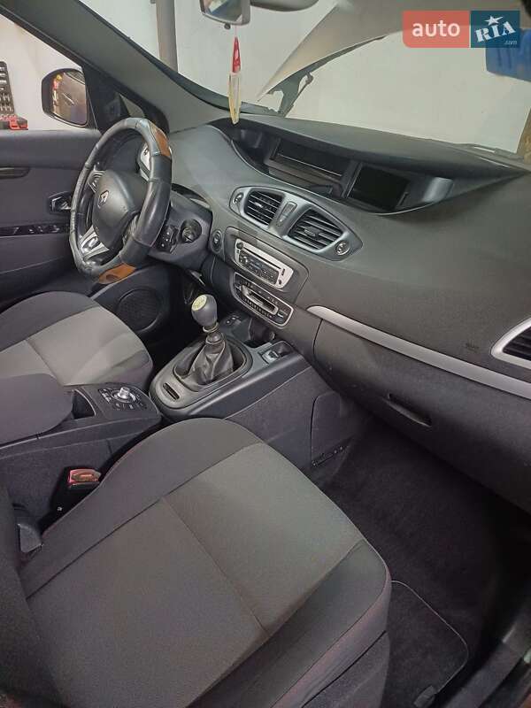 Минивэн Renault Grand Scenic 2013 в Староконстантинове фото 9 Минивэн Renault Grand Scenic 2013 в Староконстантинове
