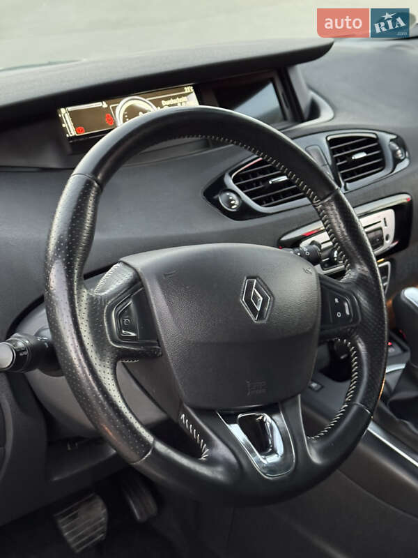 Минивэн Renault Grand Scenic 2015 в Вознесенске