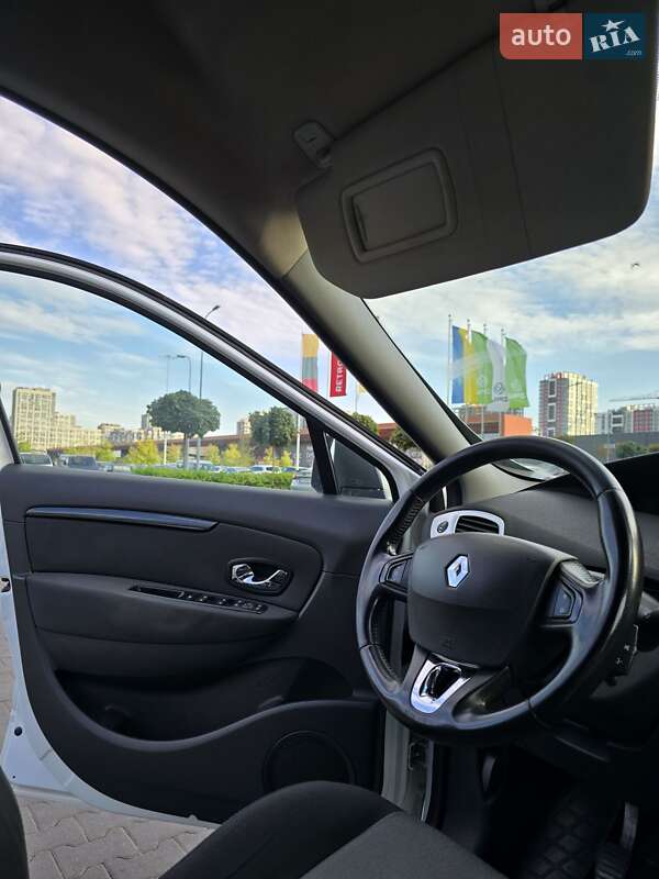 Минивэн Renault Grand Scenic 2014 в Киеве фото 12 Минивэн Renault Grand Scenic 2014 в Киеве