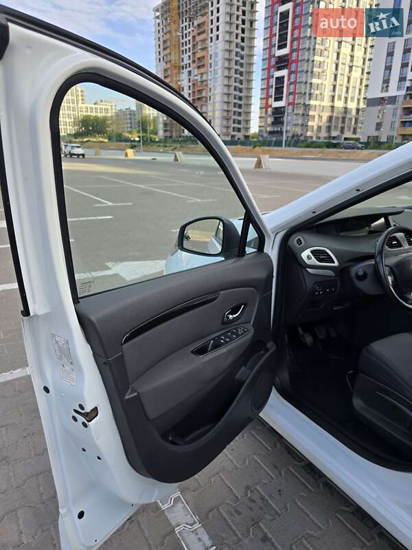 Минивэн Renault Grand Scenic 2014 в Киеве фото 18 Минивэн Renault Grand Scenic 2014 в Киеве