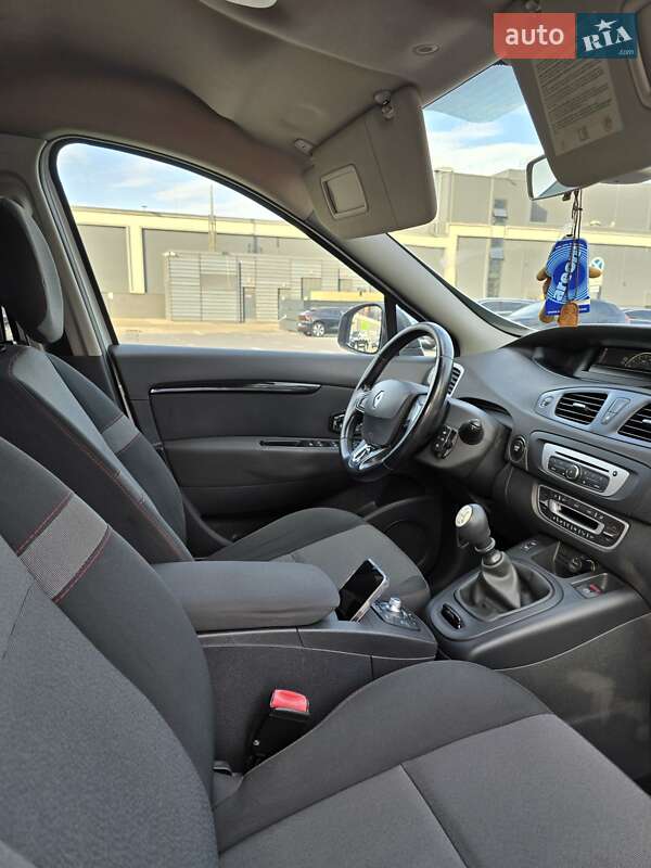 Минивэн Renault Grand Scenic 2014 в Киеве фото 36 Минивэн Renault Grand Scenic 2014 в Киеве