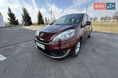 Минивэн Renault Grand Scenic 2012 в 