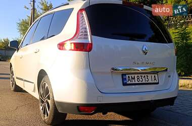 Минивэн Renault Grand Scenic 2016 в 