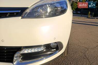 Минивэн Renault Grand Scenic 2016 в 