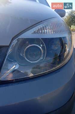 Минивэн Renault Grand Scenic 2005 в 