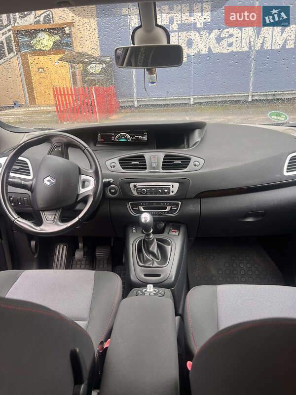 Минивэн Renault Grand Scenic 2012 в Киеве
