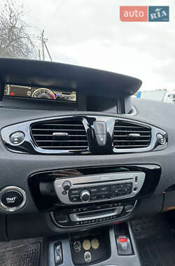 Минивэн Renault Grand Scenic 2013 в 